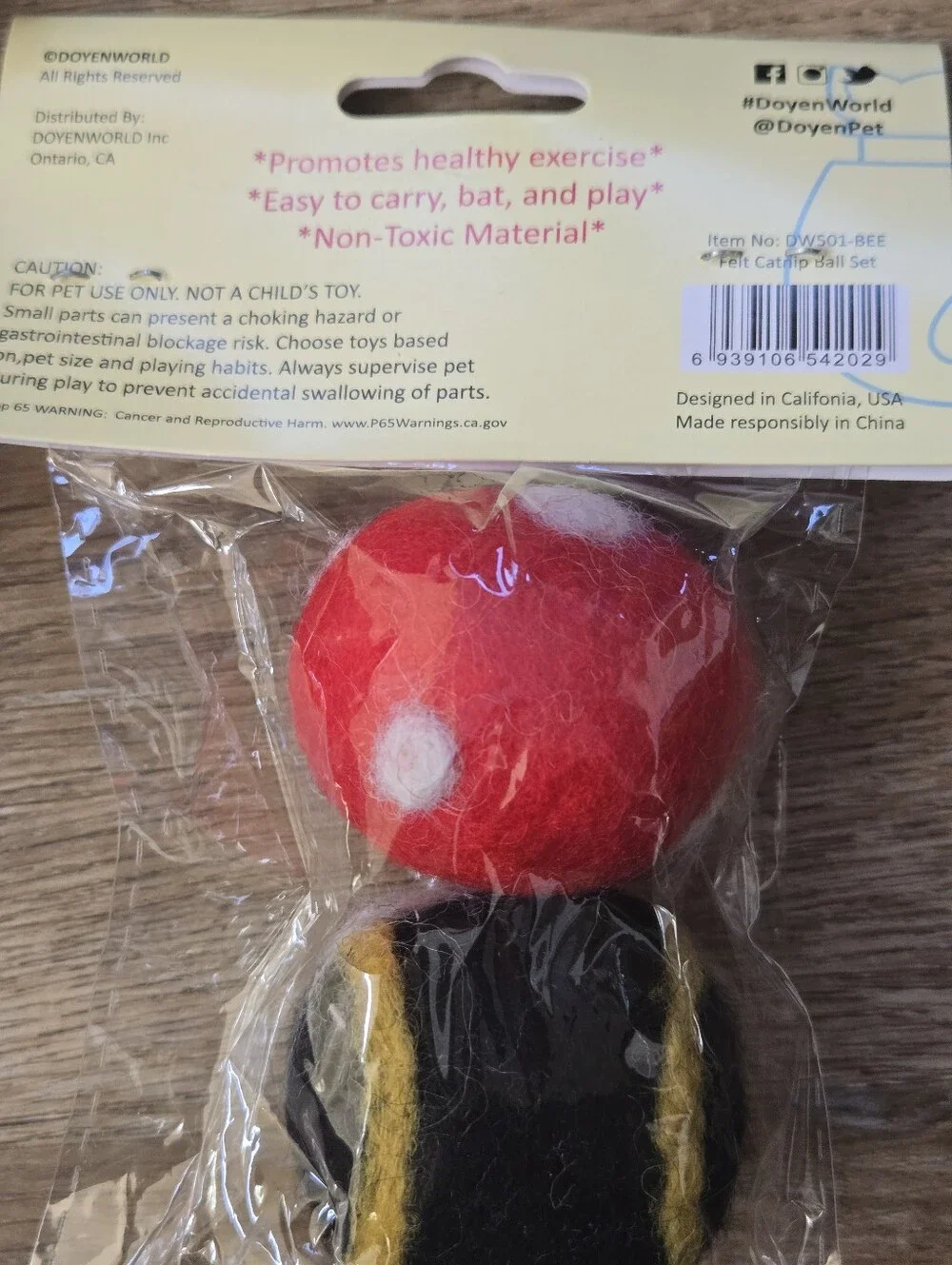 DOYEN WORLD Handmade Cat Toy SET- Felt Balls Infused with Catnip
